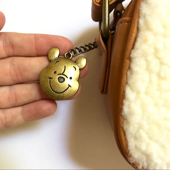 Loungefly Disney Winnie The Pooh Crossbody 🍯 - Picture 2 of 4